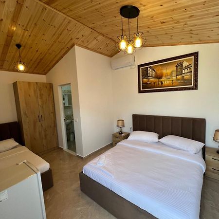 Lake Bliss Cabins Shkodra Exterior foto