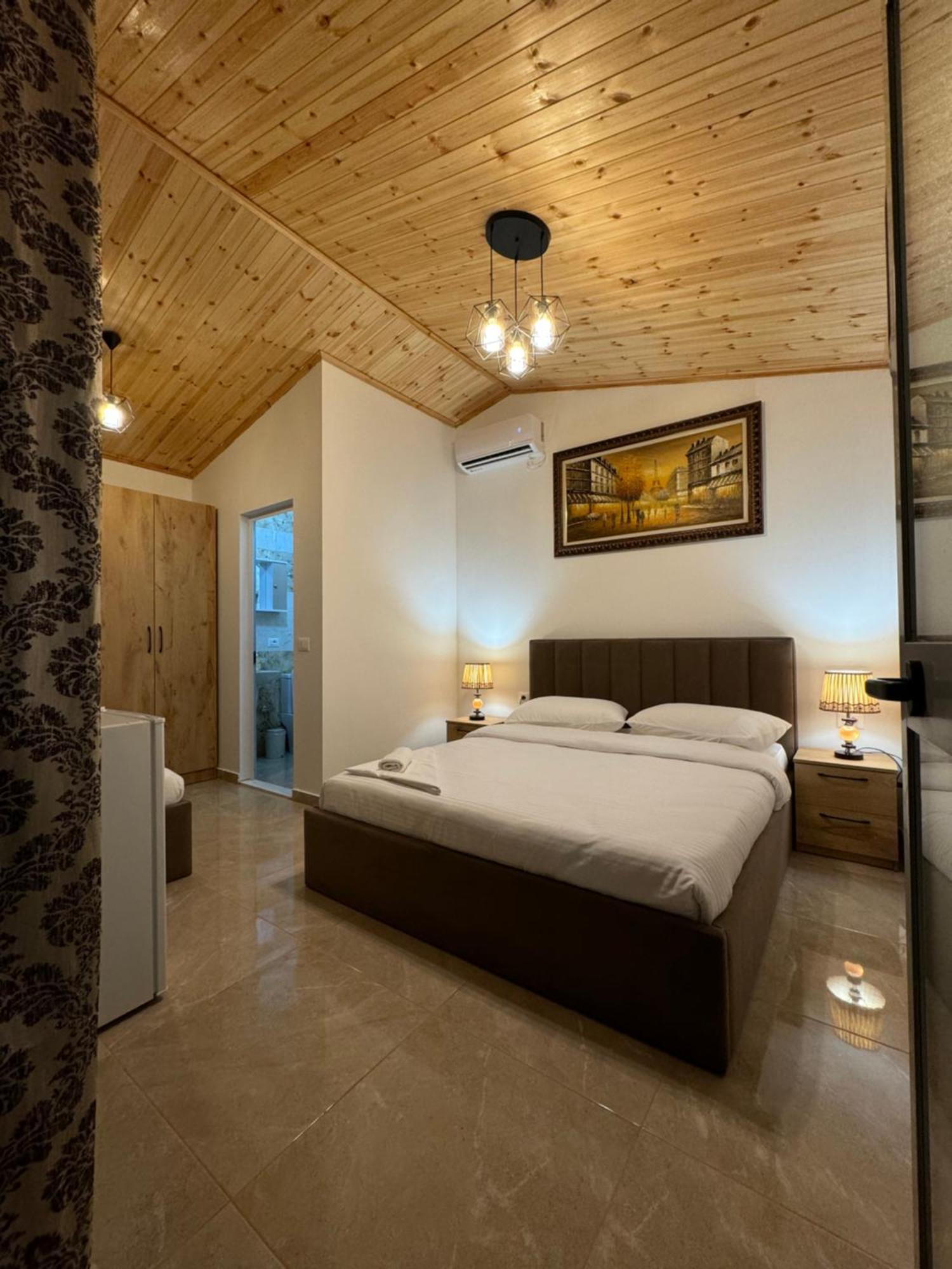 Lake Bliss Cabins Shkodra Exterior foto