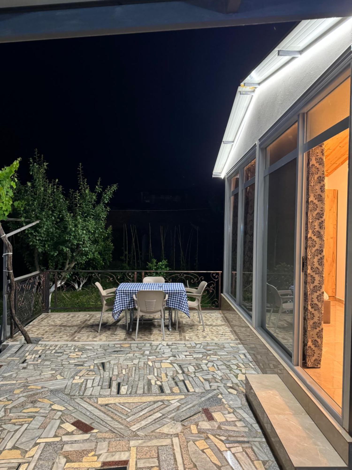 Lake Bliss Cabins Shkodra Exterior foto